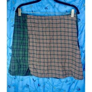 American Eagle Outfitters Green and Brown Plaid Skirt